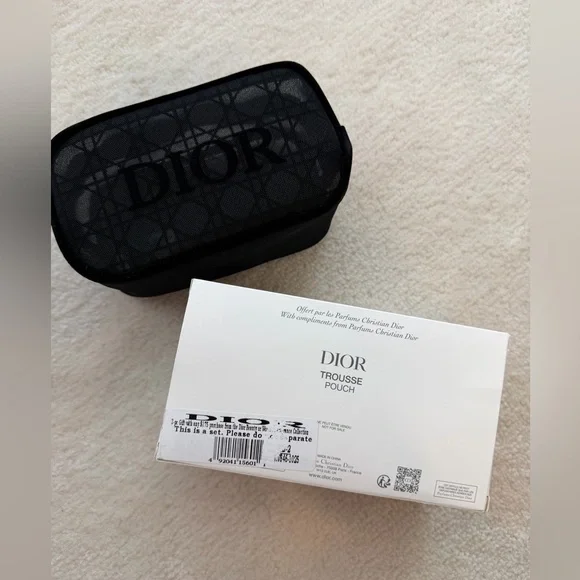 BNWT Dior Black Mesh Logo Travel Pouch Make Up Bag - Picture 4 of 5